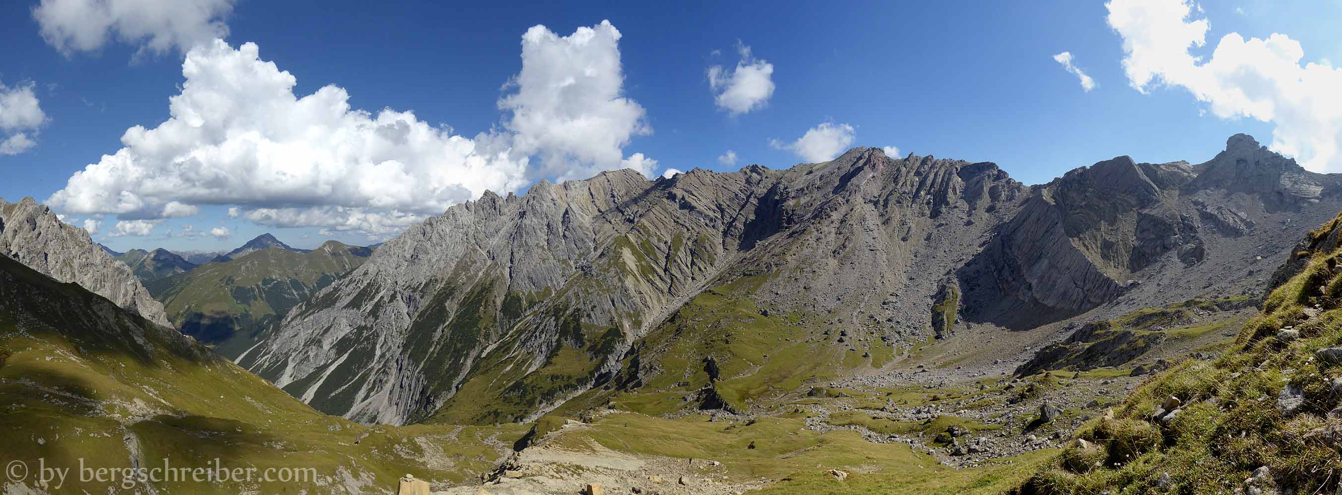 Fundaisalm Blick zum Muttekopf beim Aufstieg zum Galtseitejoch
