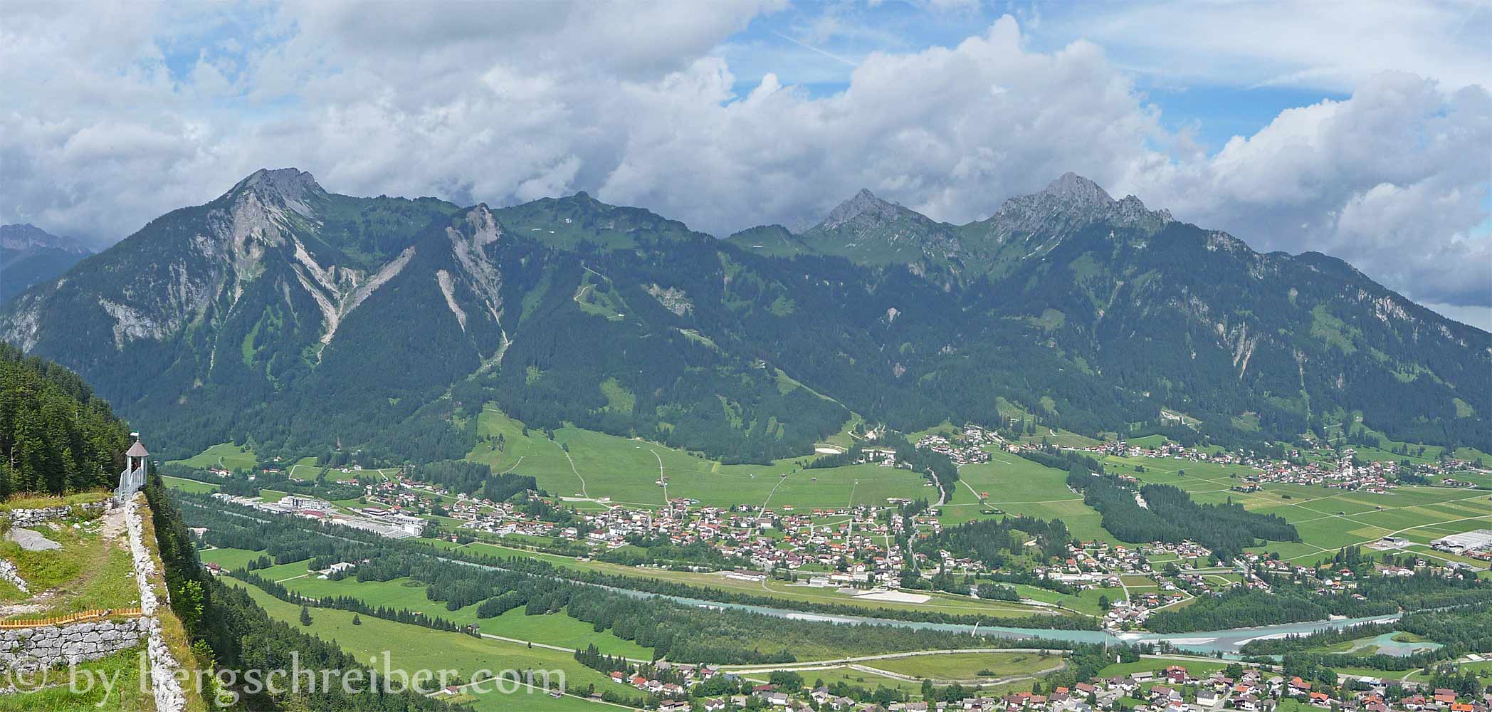 Wandergebiet Hahnenkamm, Gaichtspitze, Hahnenkamm, Schneid, Gehrenspitze (v.l.)