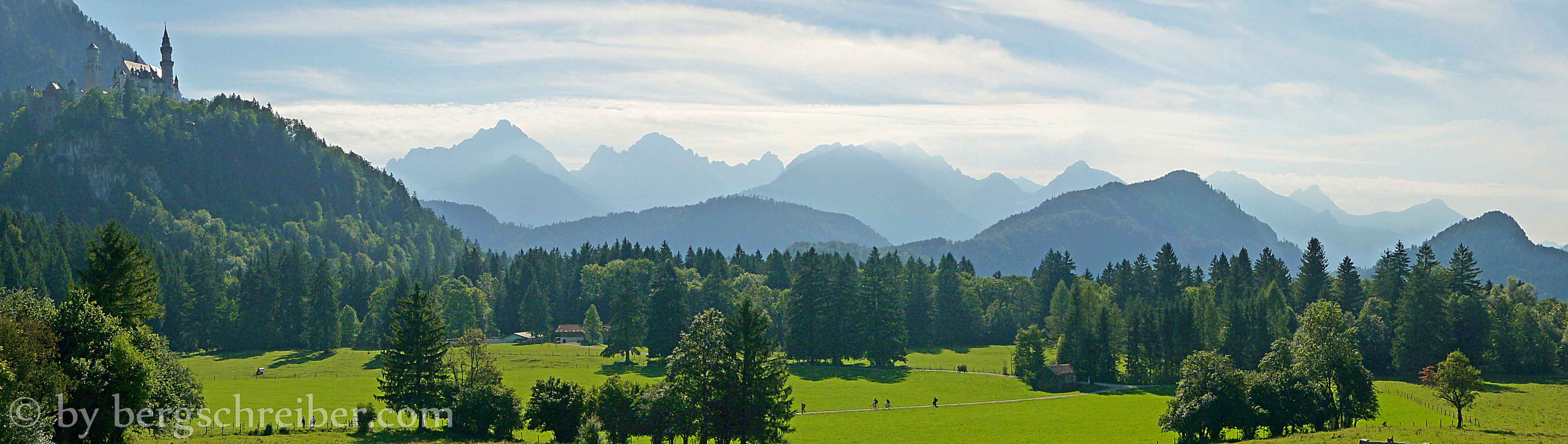 Neuschwanstein und die Allgäuer Alpen