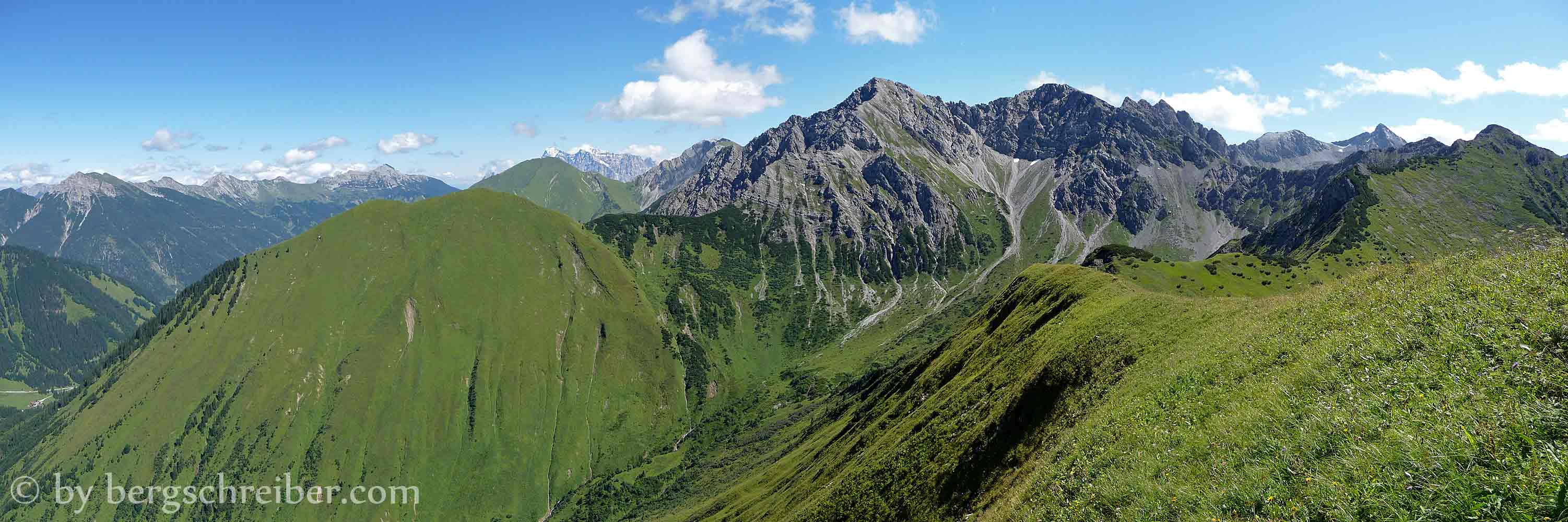 Roter Stein vom Hönig