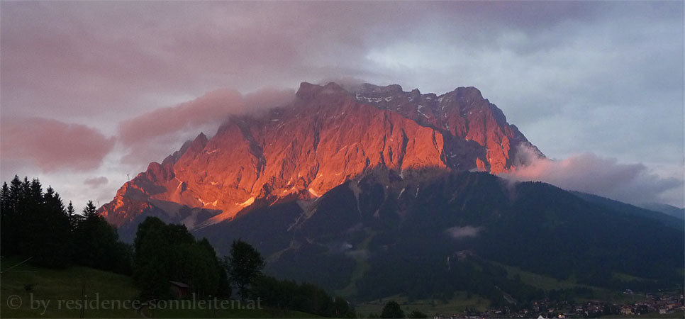 Zugspitze im Abendrot